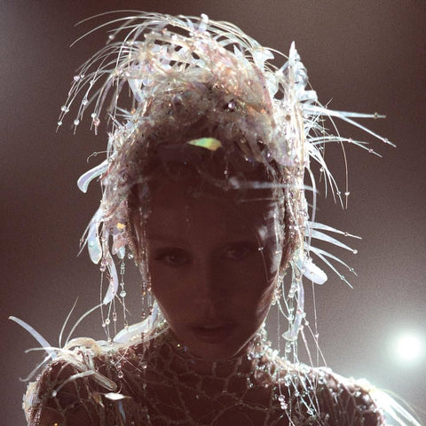 Miley Cyrus - Something Beautiful